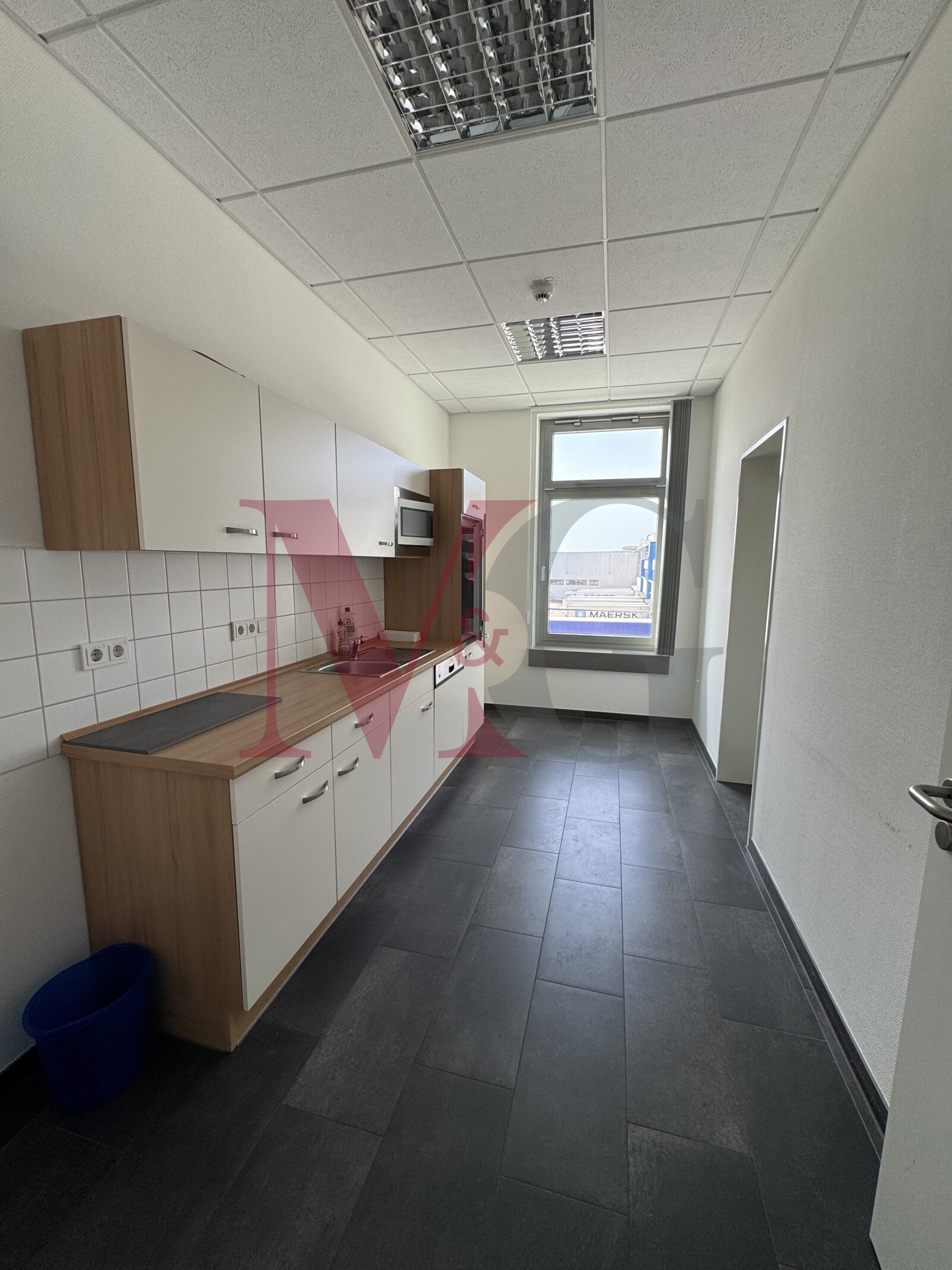 Exklusive Büroflächen am JadeWeserPort zur Miete