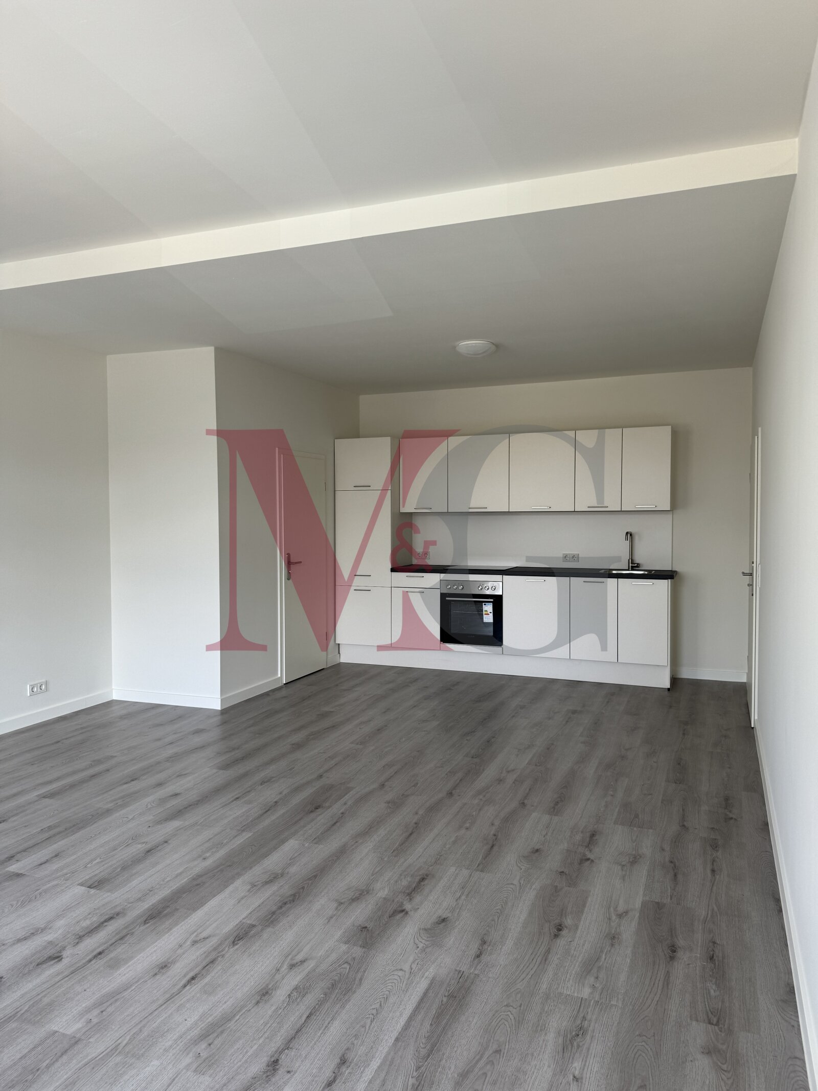 Erstbezug! Frisch sanierte Traumwohnung mit großer Wohnküche