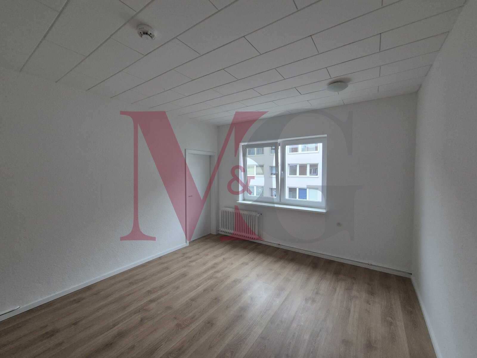 Helle 4 - Zimmer Wohnung nahe Zentrum