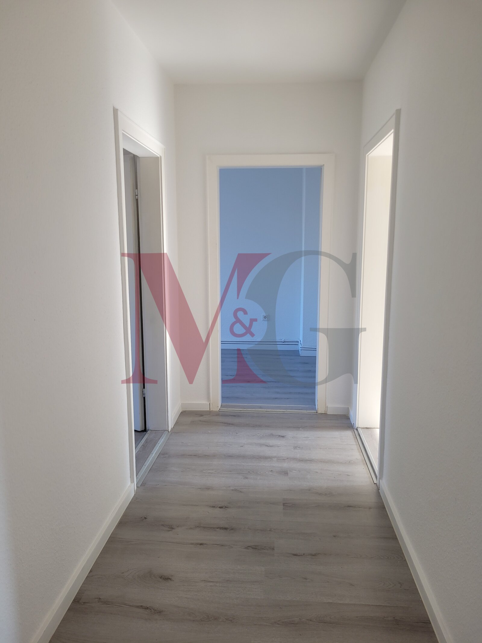 Schöne 3 - Zimmer Wohnung mit Balkon in Heppens 