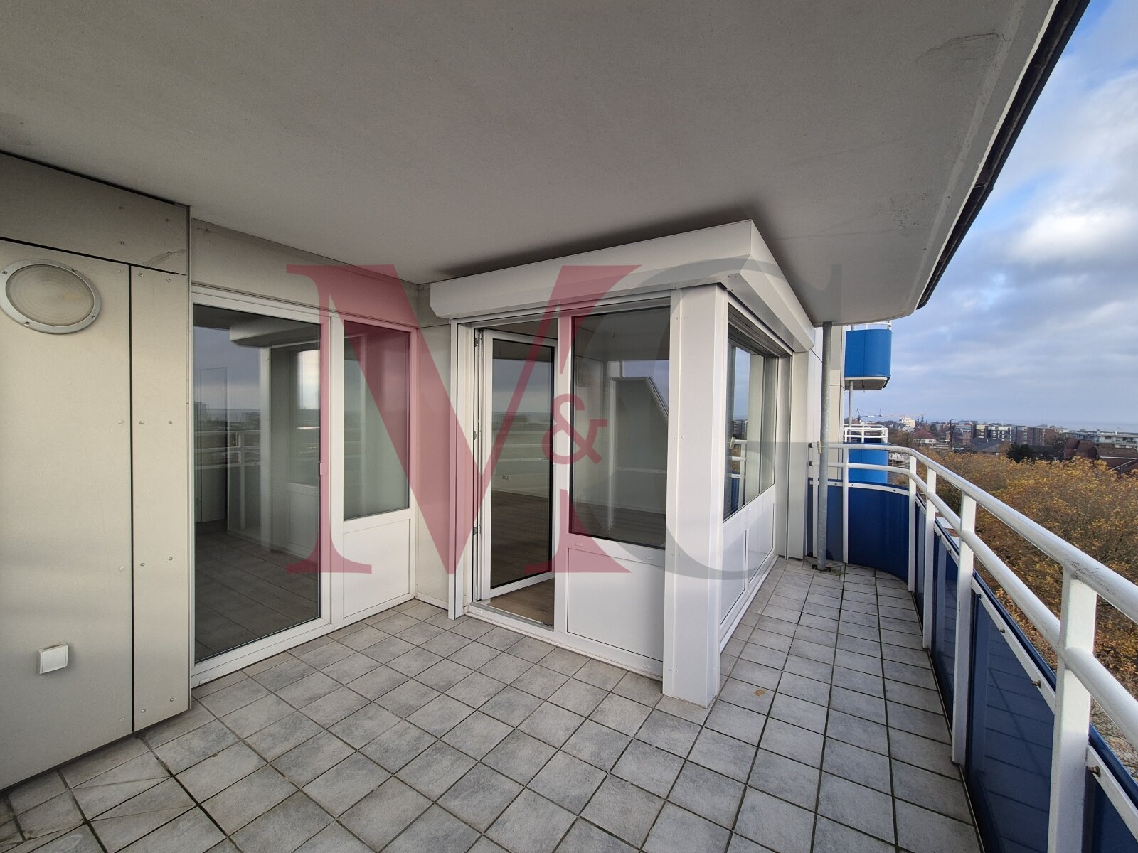 Sanierte 3 - Zimmer Wohnung mit Blick auf das Meer