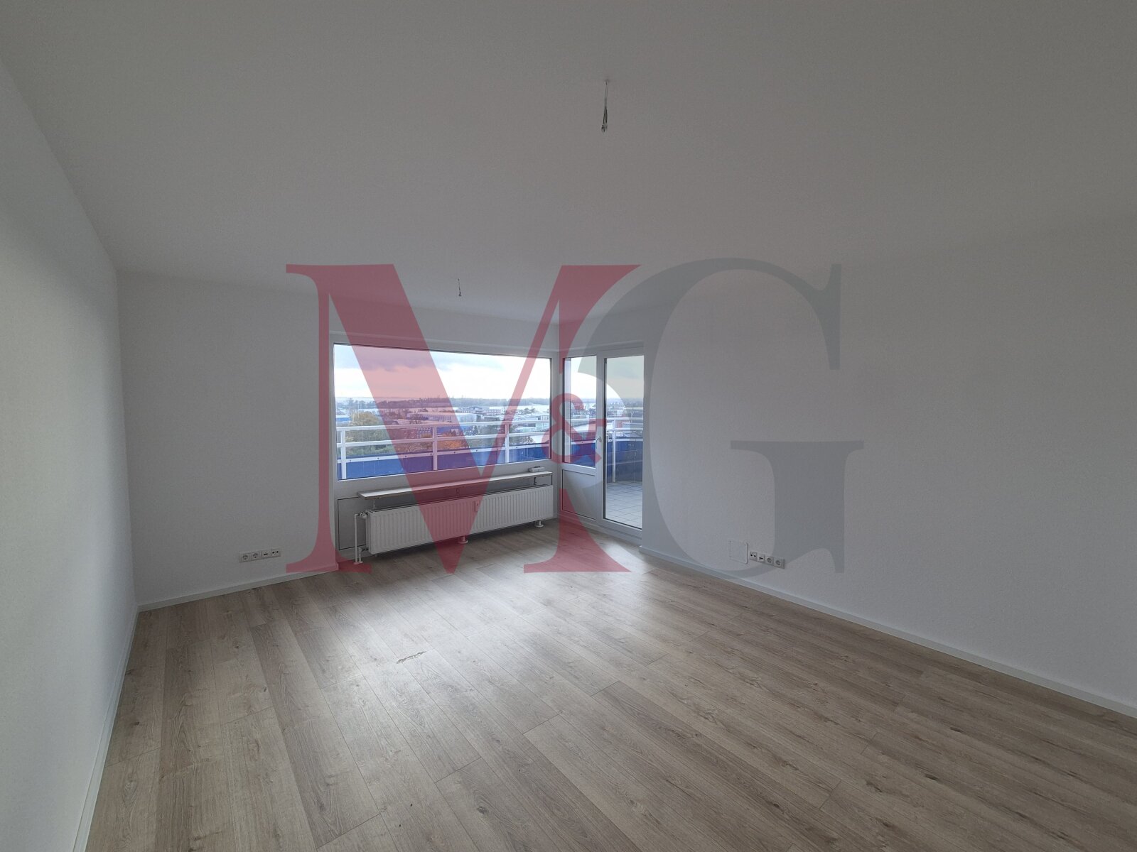 Sanierte 3 - Zimmer Wohnung mit Blick auf das Meer