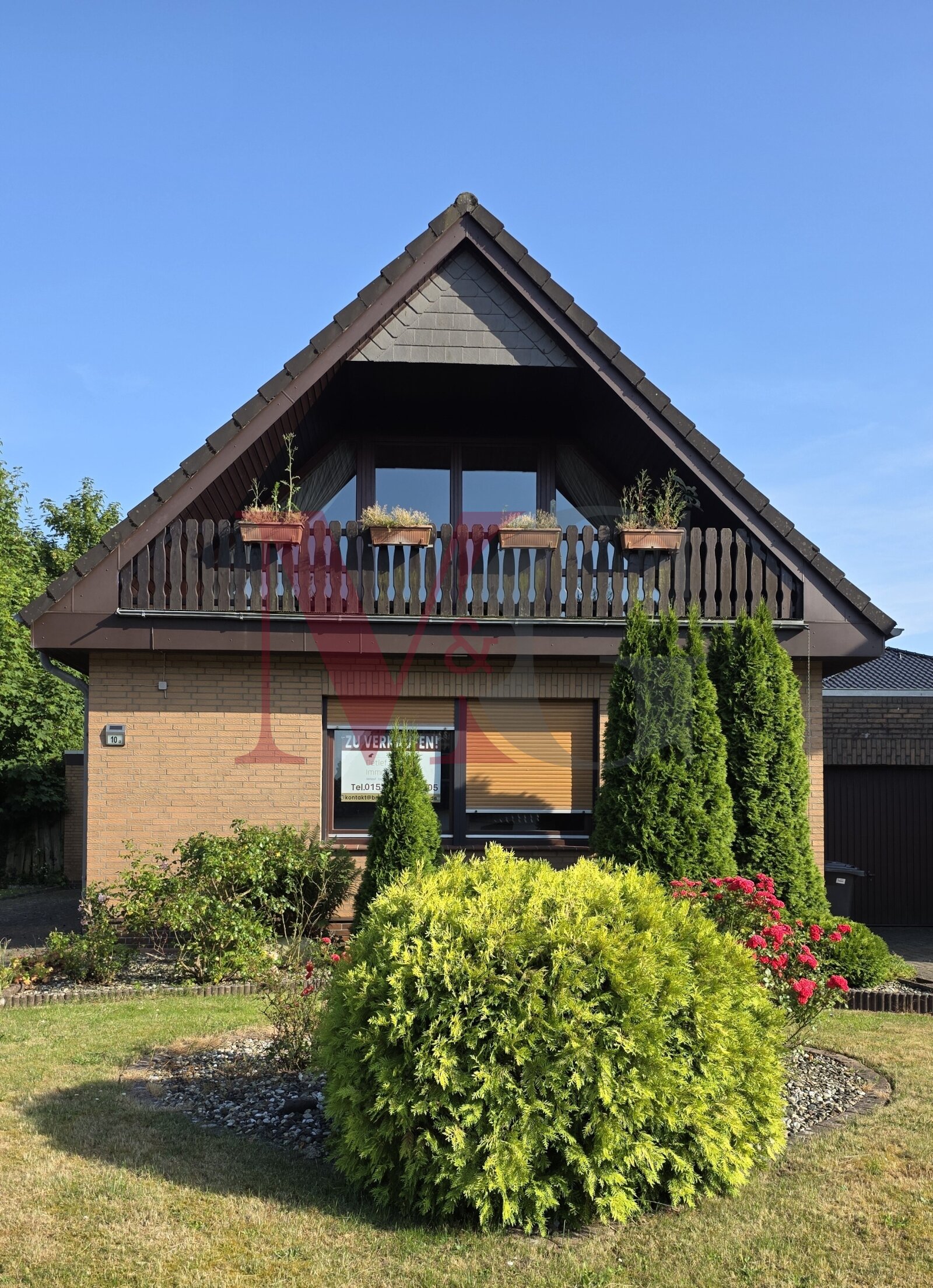 Großzügiges Einfamilienhaus mit Einliegerpotenzial und Garage in Friedeburg