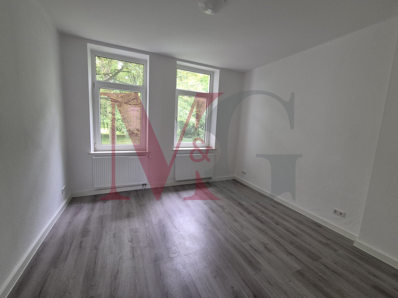 Renovierte 2 - Zimmer Wohnung in ruhiger Lage 
