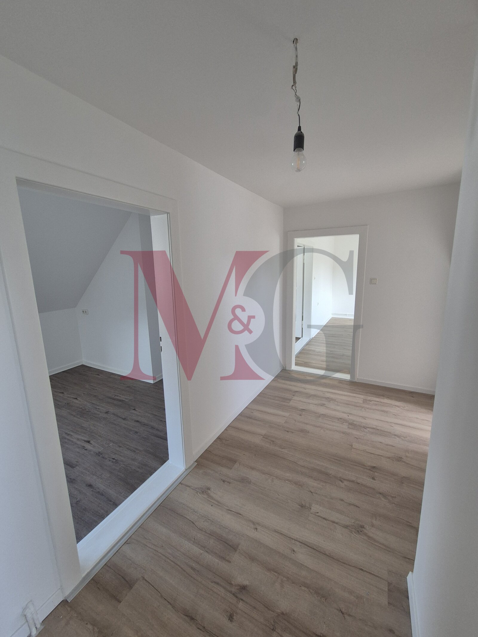 Zentrale 2,5 Zimmer Dachgeschosswohnung