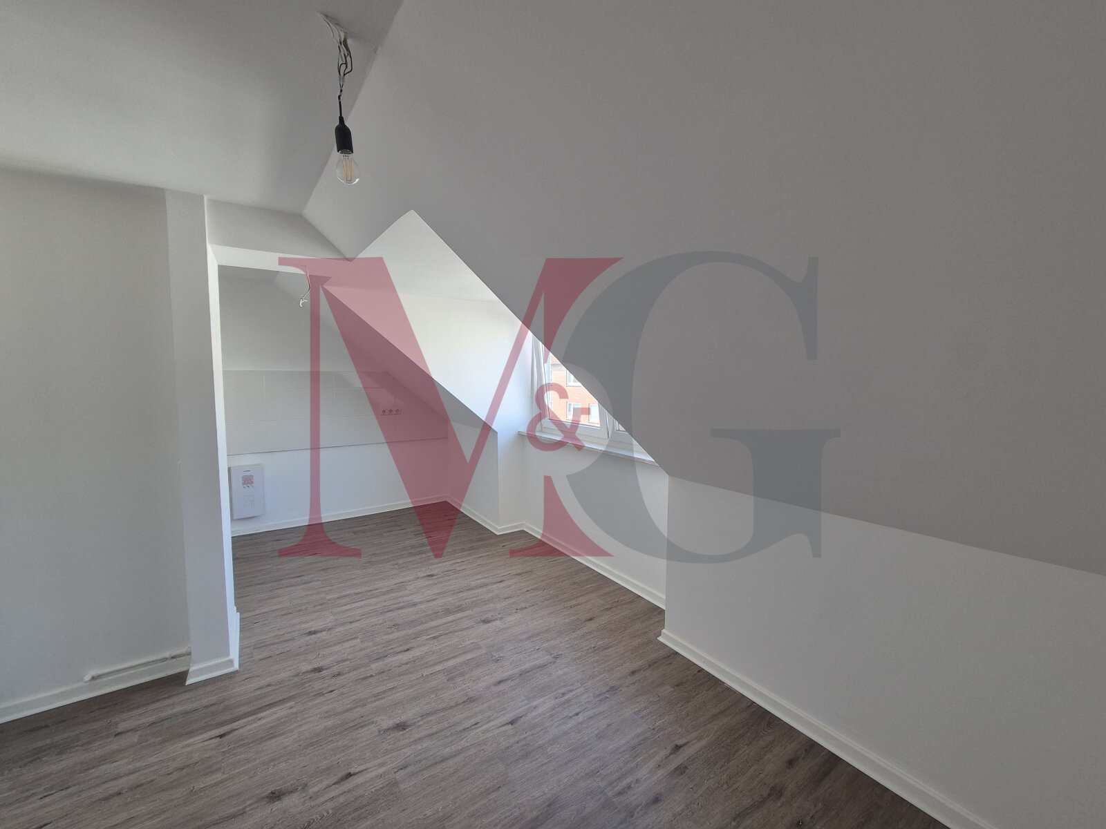 Zentrale 2,5 Zimmer Dachgeschosswohnung