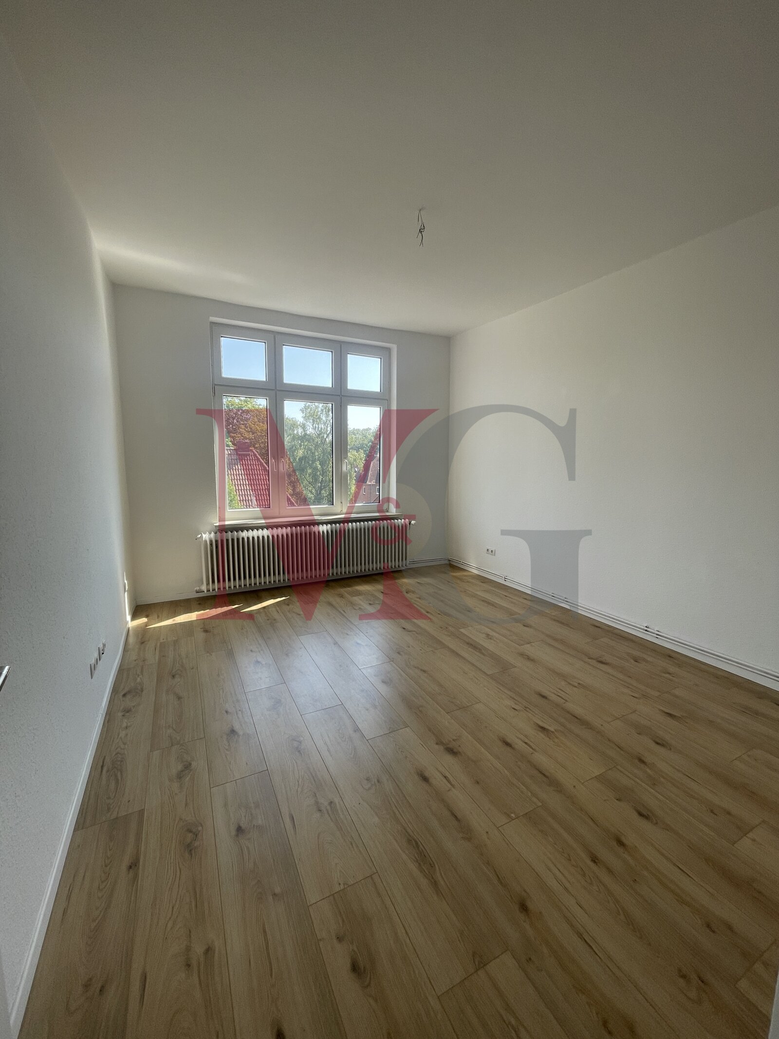 Charmante 2 - Zimmer Dachgeschosswohnung zur Miete 