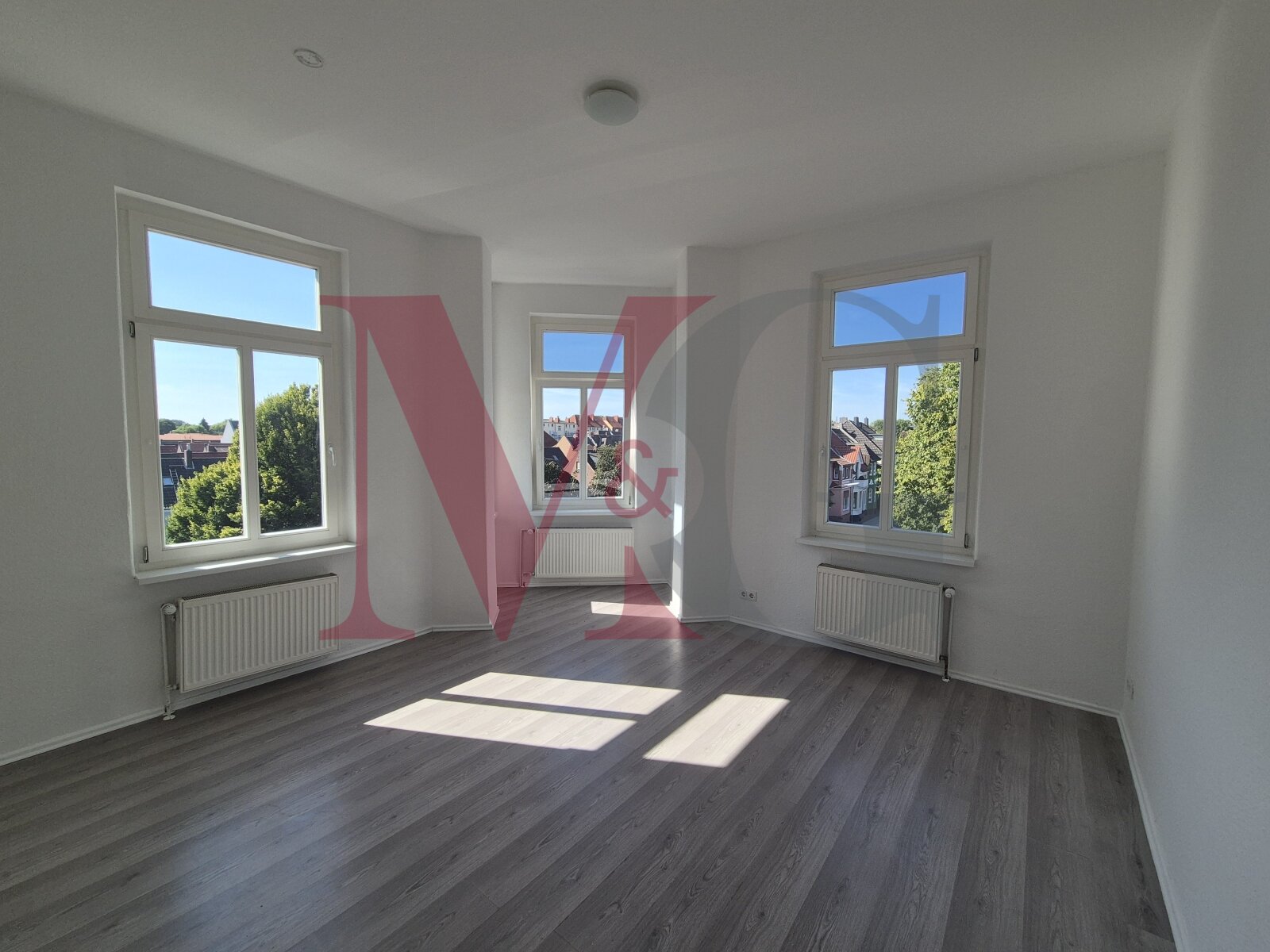 Helle 3 - Zimmer Wohnung mit Altbaucharme  